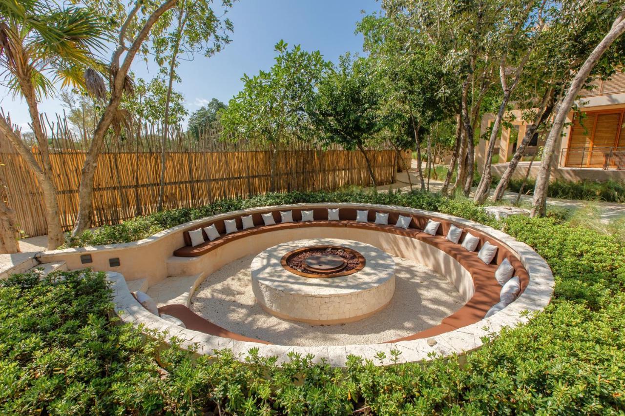 Lumina At The Village Luxury Residences In Corasol Playa del Carmen Esterno foto